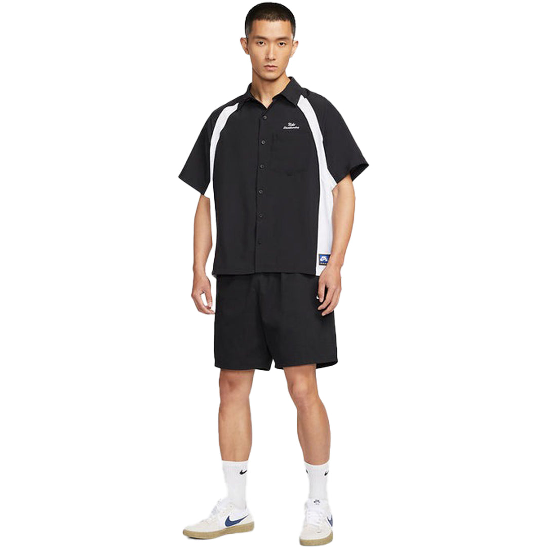 NIKE SB(ナイキ スケートボーディング)| NIKE SB DRI-FIT WOVEN SHORT-SLEEVE BOWLER SHIRT / BLACK | スノーボード・スケートボードのTACTICS JAPAN