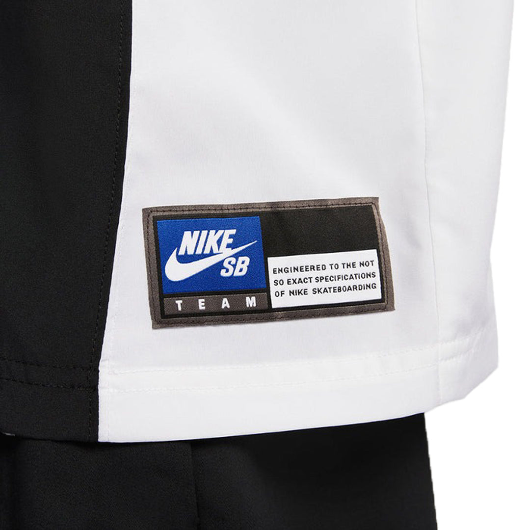 NIKE SB(ナイキ スケートボーディング)| NIKE SB DRI-FIT WOVEN SHORT-SLEEVE BOWLER SHIRT / BLACK | スノーボード・スケートボードのTACTICS JAPAN