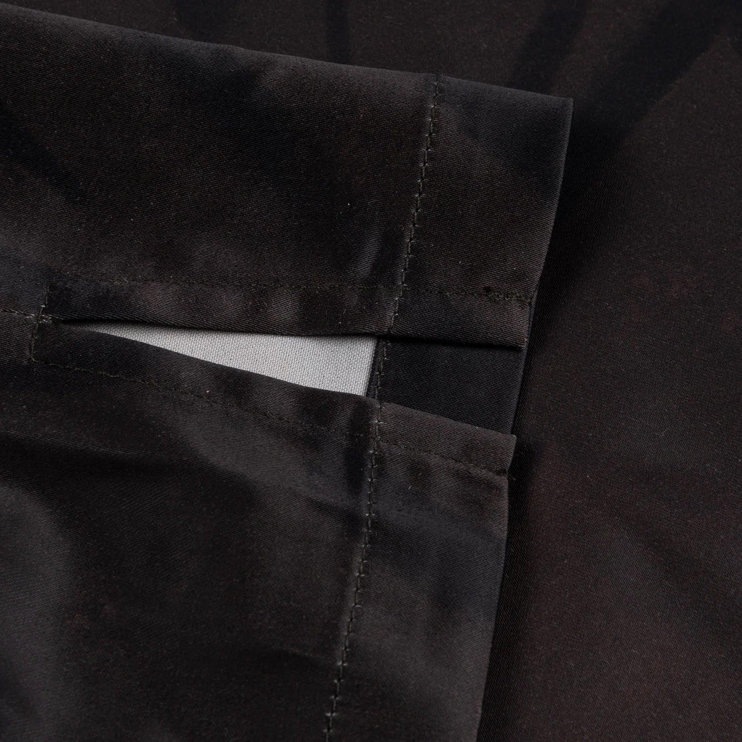 CHILLING SATIN SHIRT / BLACK