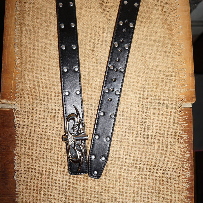 STINGWATER(スティングウォーター)| MOSES STUDDED THIN BELT / CHROME | スノーボード・スケートボードのTACTICS JAPAN