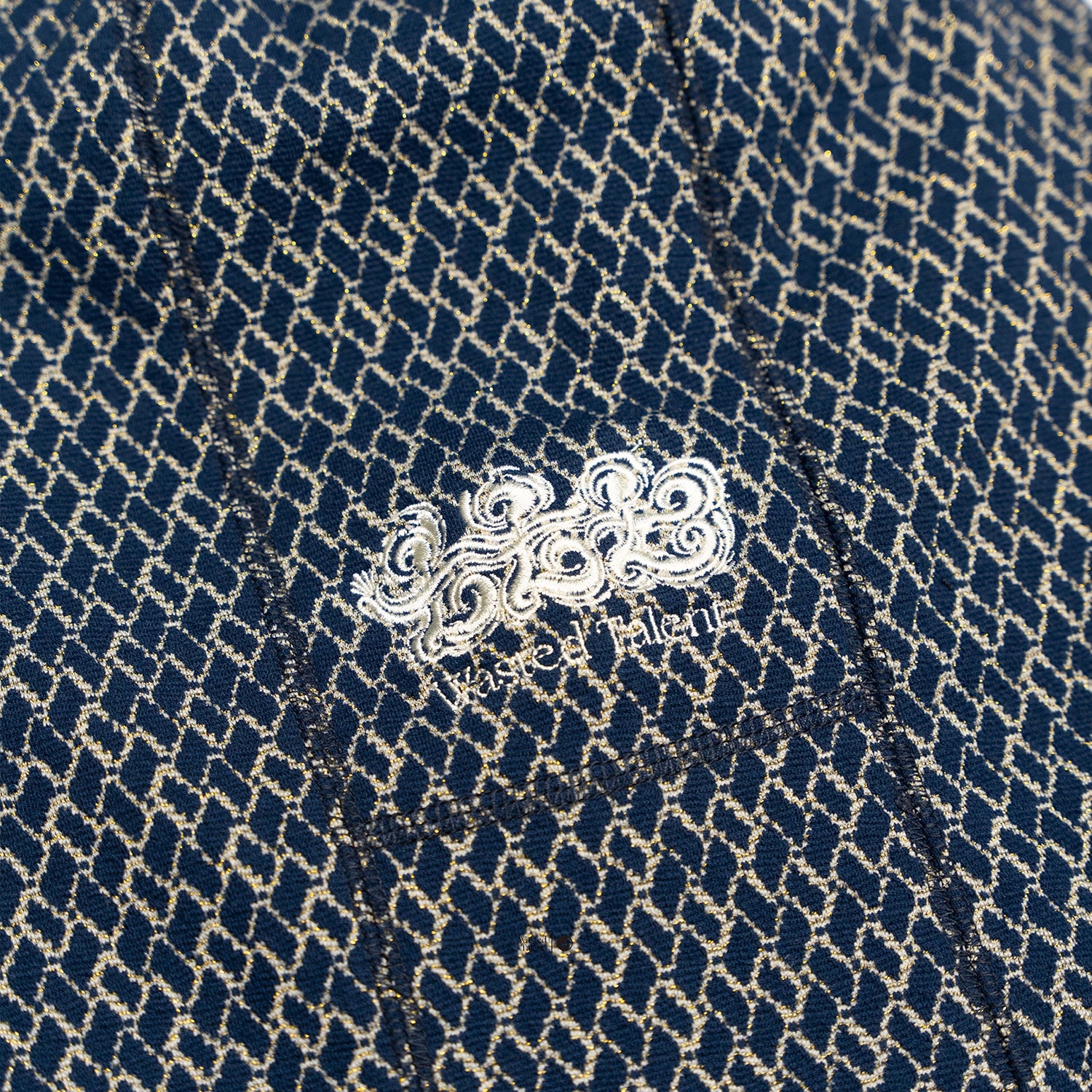 NOMADIK(ノマディック)| NOMADIK X WASTED TALENT 777 JACQUARD HOODWARMER | スケートボード・スノーボードのTACTICS JAPAN