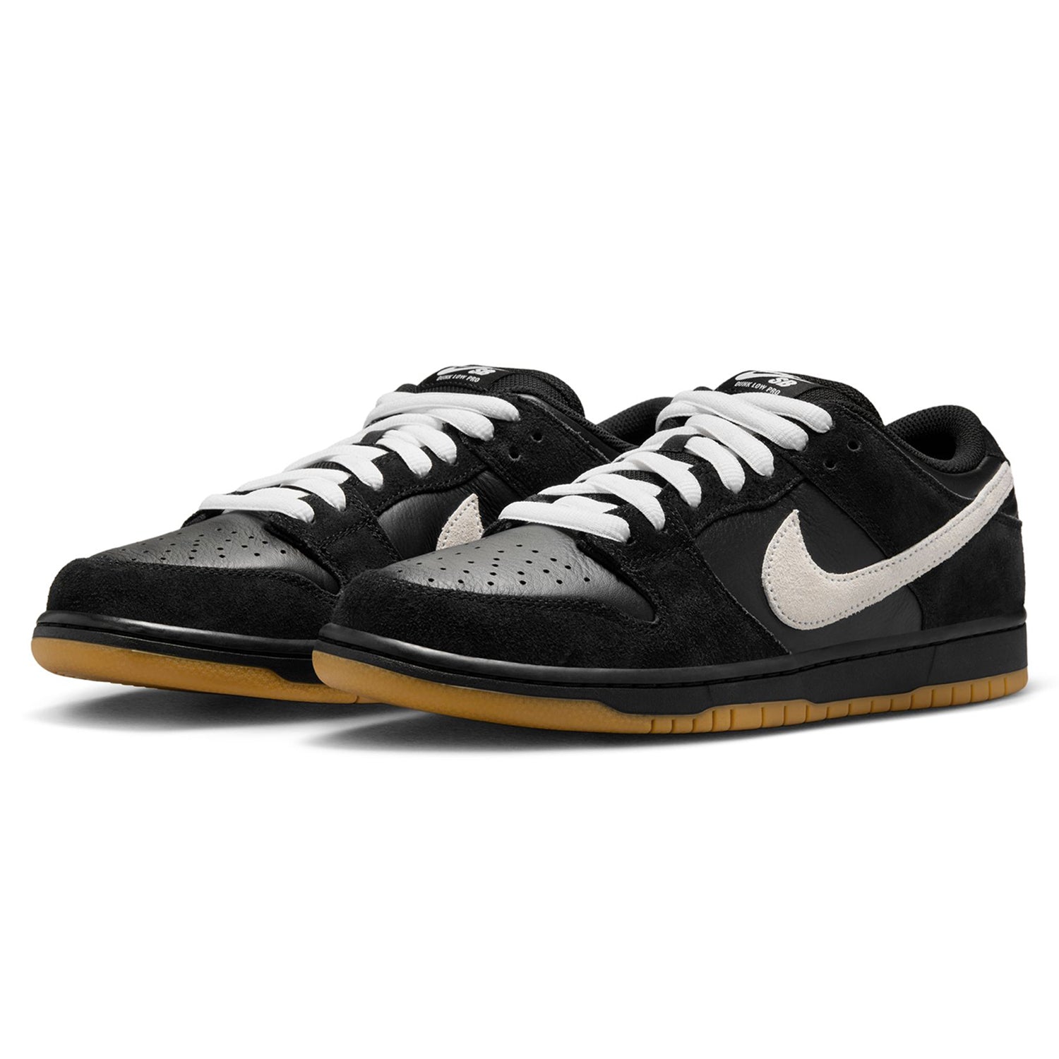 NIKE SB(ナイキ スケートボーディング)| NIKE SB DUNK LOW PRO / BLACK/BLACK/GUM LIGHT BROWN/WHITE | スノーボード・スケートボードのTACTICS JAPAN