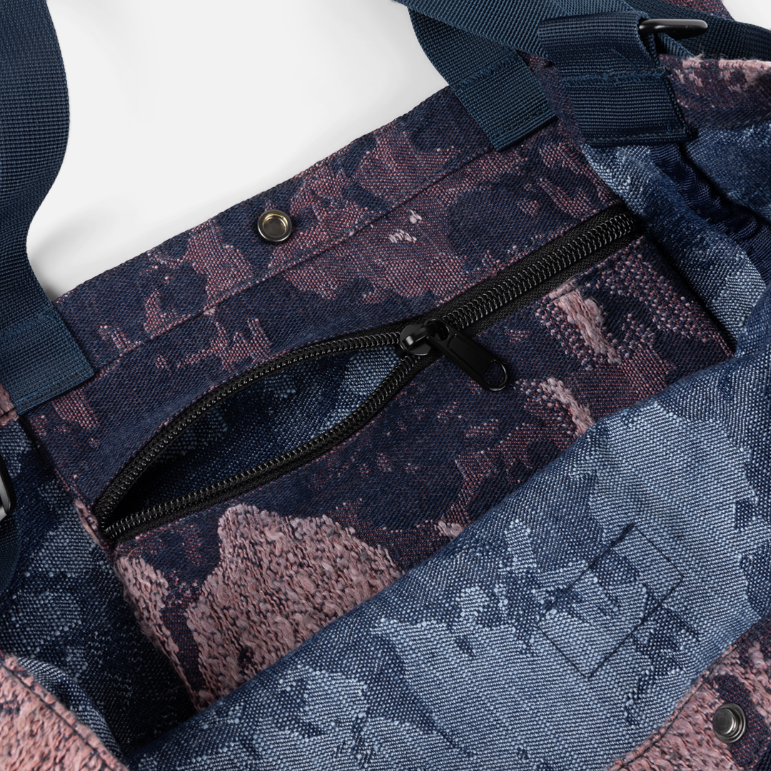 DIME MTL(ダイム モントリオール)| DISTRESSED MESSENGER BAG / PINK CAMO | スケートボード・スノーボードのTACTICS JAPAN