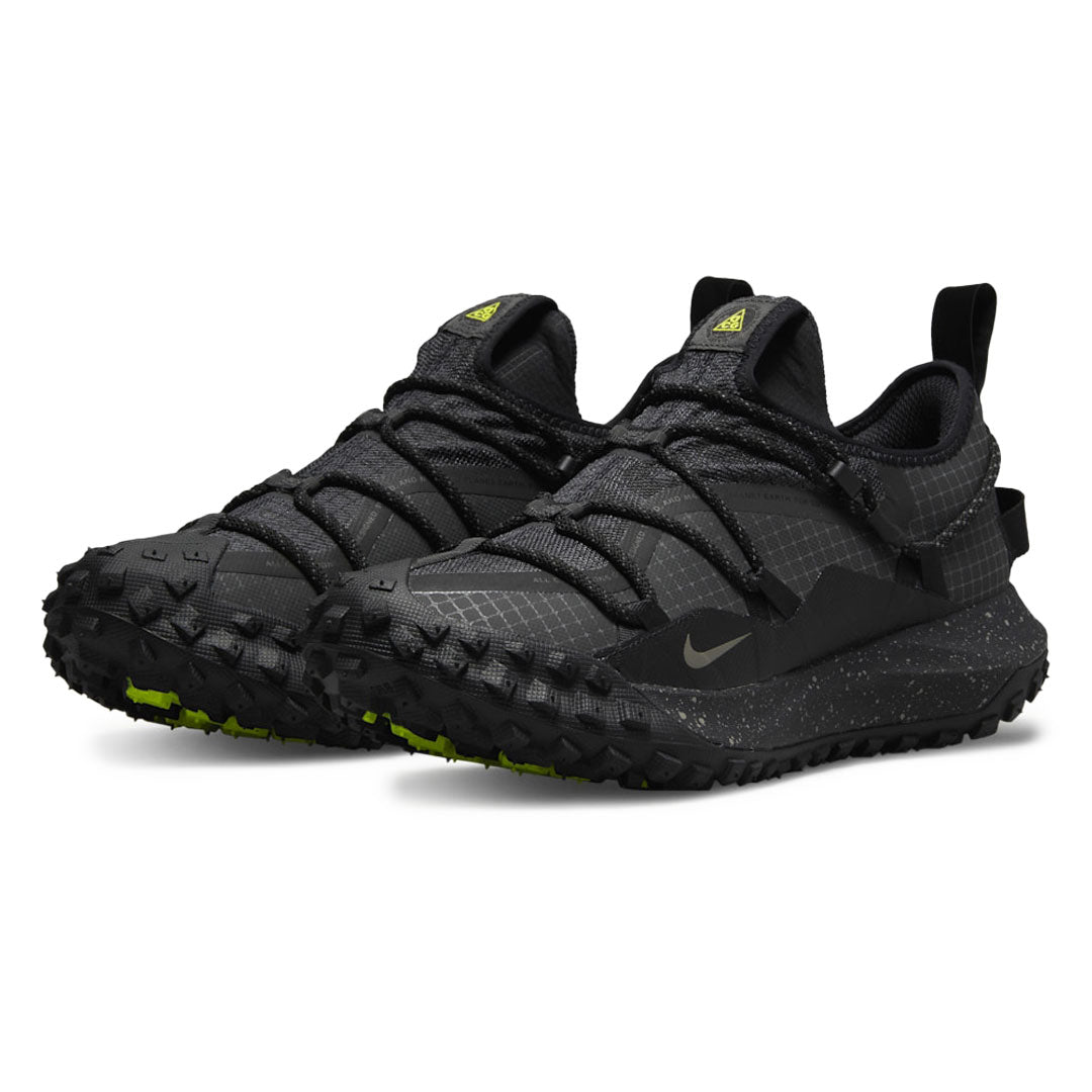 NIKE ACG(ナイキ エーシージ)| NIKE ACG MOUNTAIN FLY LOW GORE-TEX SE / DARK SMOKE GREY | スノーボード・スケートボードのTACTICS JAPAN