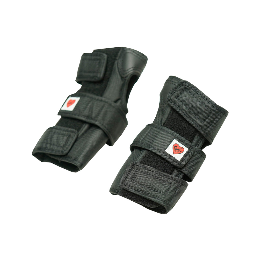 BULLET(バレット)| ADULT PAD SETS | スノーボード・スケートボードのTACTICS JAPAN