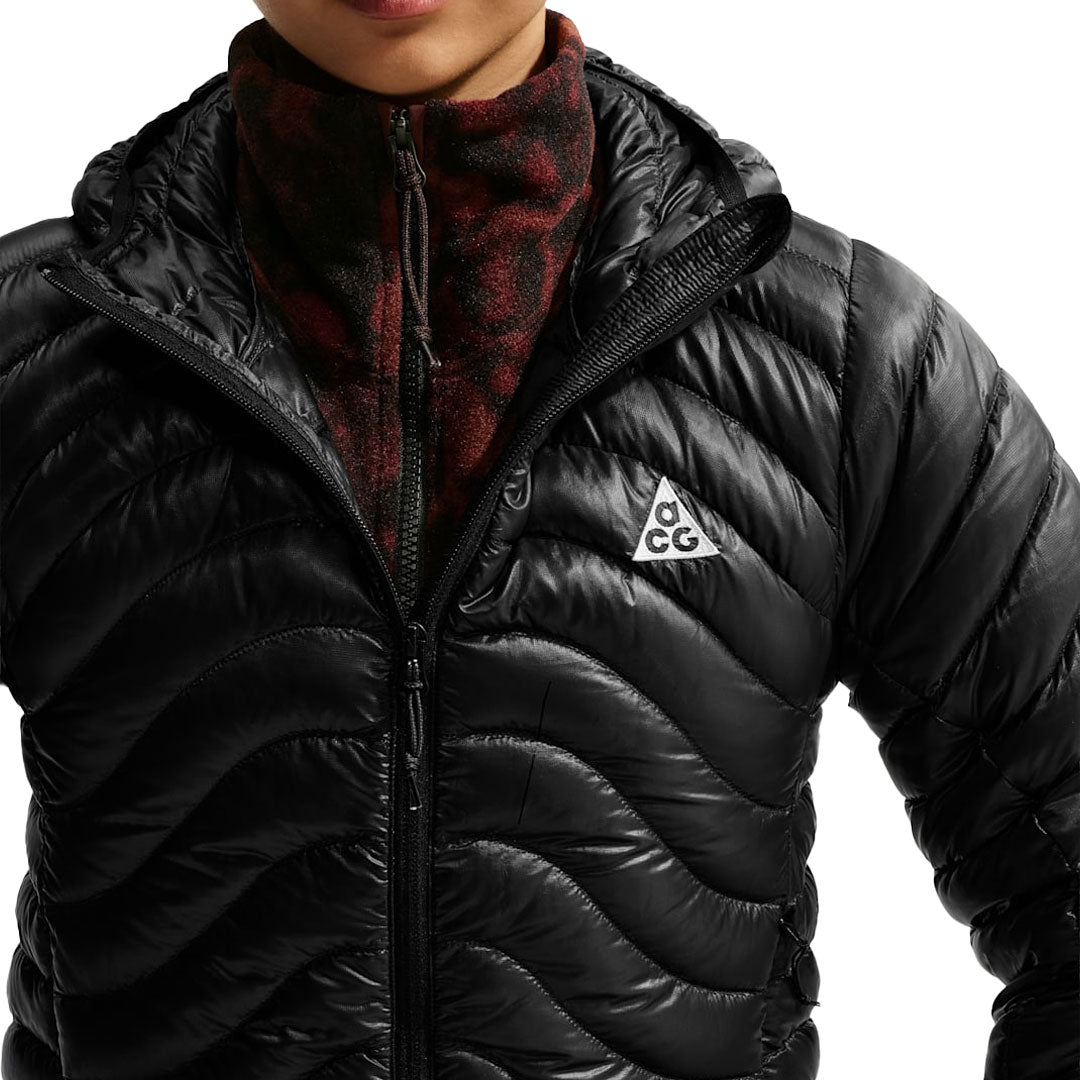 NIKE ACG(ナイキ エーシージー)| NIKE ACG WOMEN'S LAVA FLOW ULTRALIGHT THERMA-FIT ADV DOWN JACKET / BOLD BERRY/MONARCH PURPLE/SUMMIT WHITE | スノーボード・スケートボードのTACTICS JAPAN
