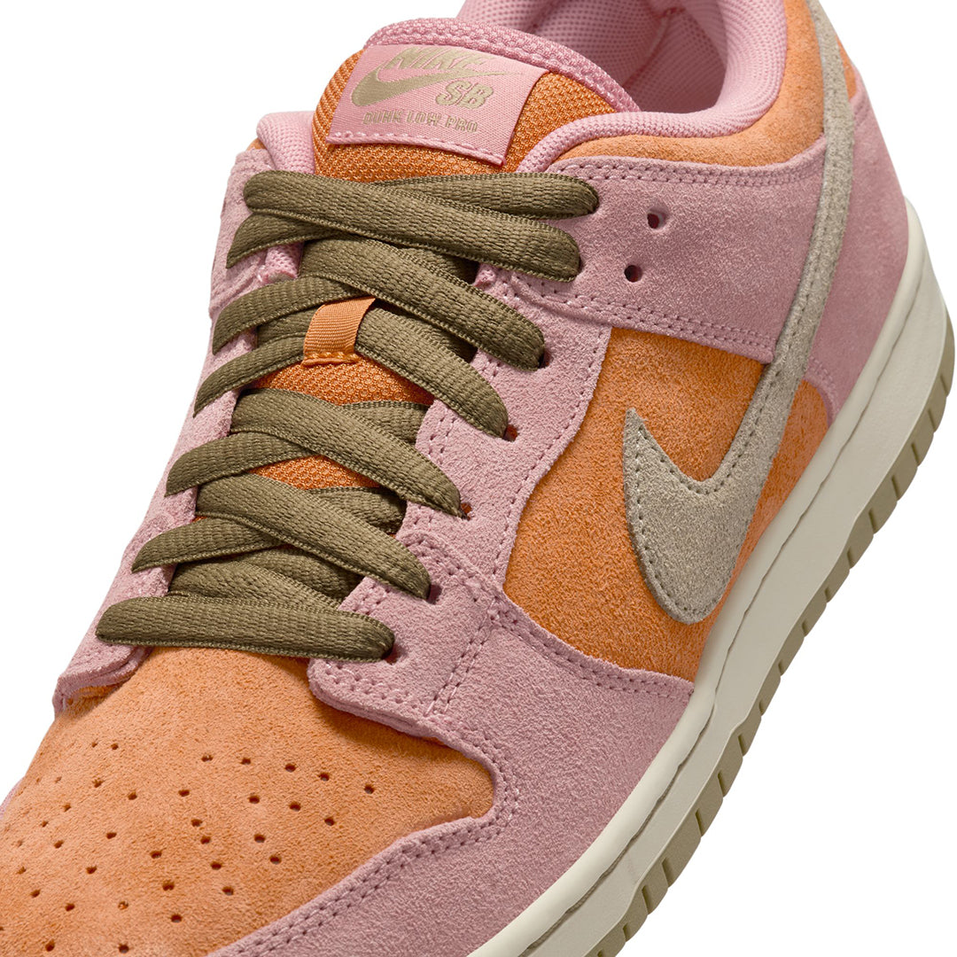 NIKE SB(ナイキ スケートボーディング)|  DUNK LOW PRO / RED STARDUST | スノーボード・スケートボードのTACTICS JAPAN