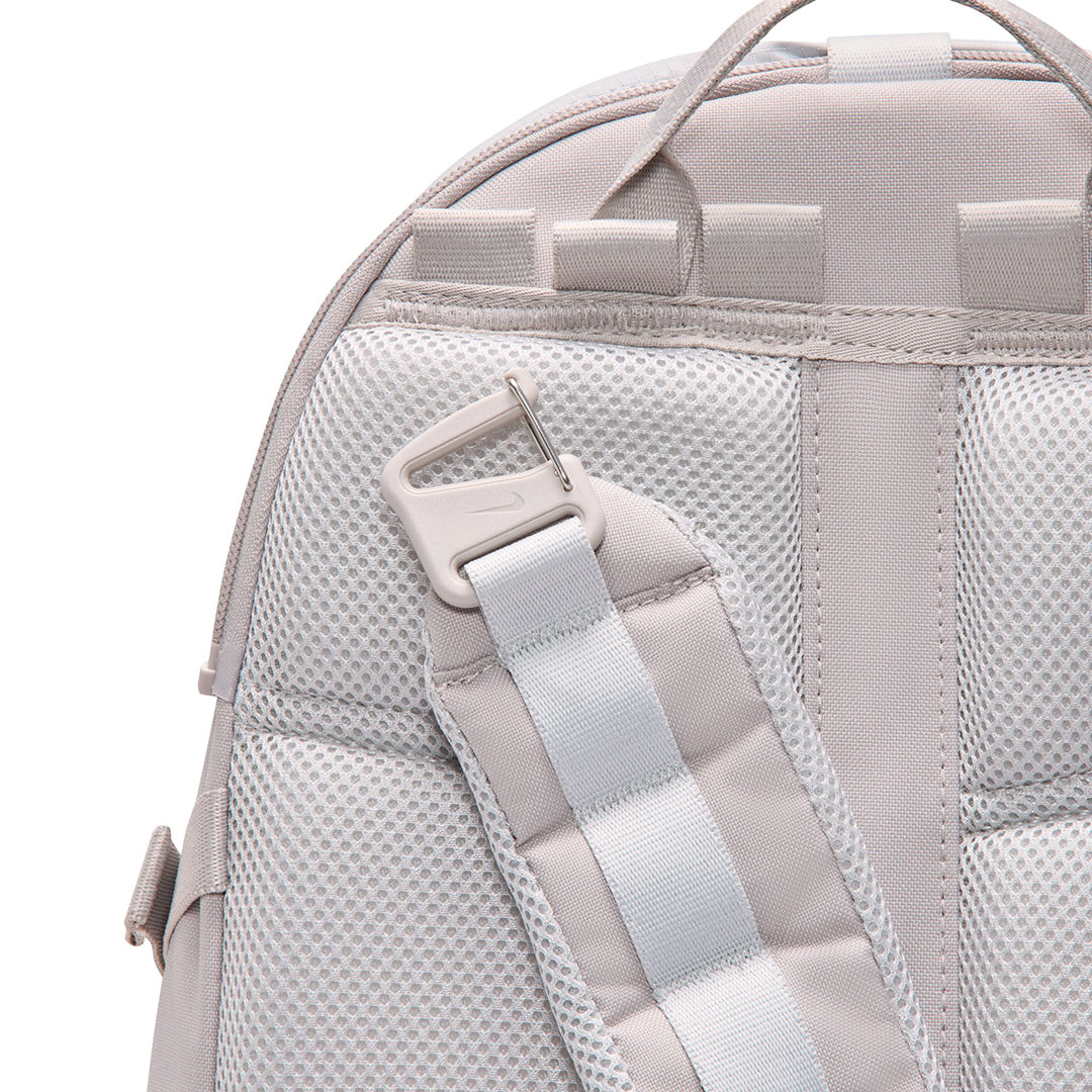 NIKE ACG DAYMAX BACKPACK 25L / COLLEGE GREY/GREY FOG/SAFETY ORANGE