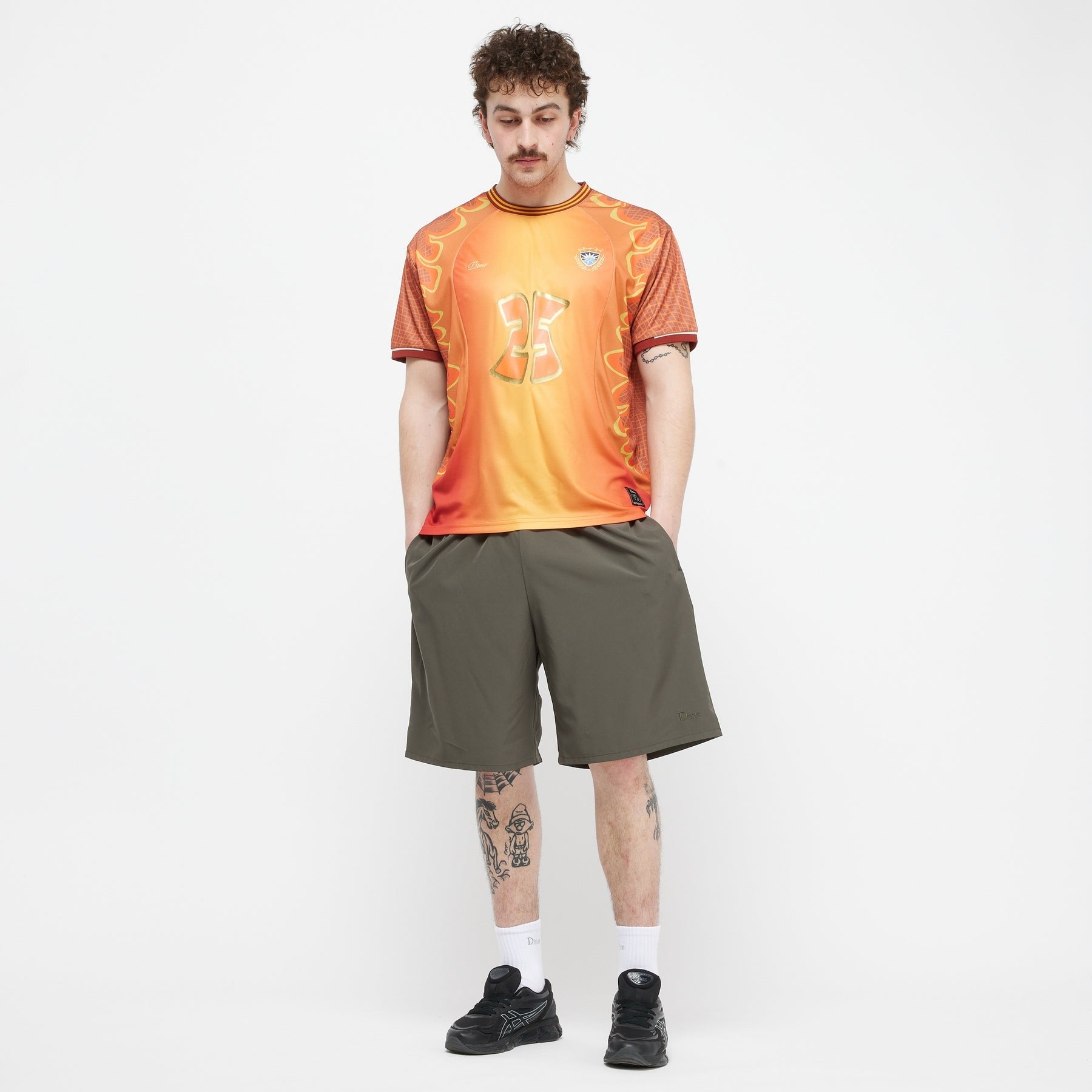 DIME MTL(ダイム モントリオール)| HOLY FLAME JERSEY / GOLD FIRE | スノーボード・スケートボードのTACTICS JAPAN