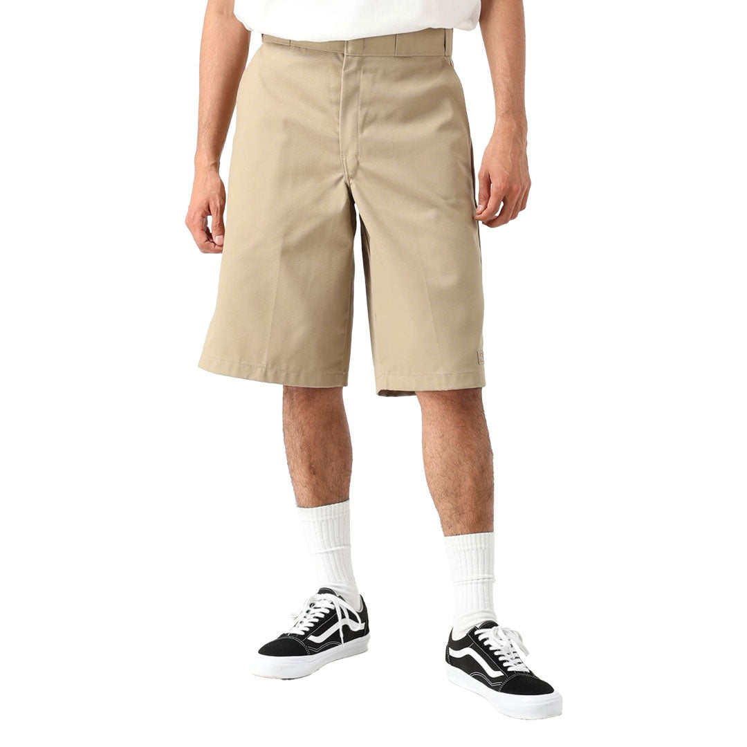 DICKIES(ディッキーズ)| LOOSE FIT FLAT FRONT WORK SHORTS 13" / KHAKI | スノーボード・スケートボードのTACTICS JAPAN
