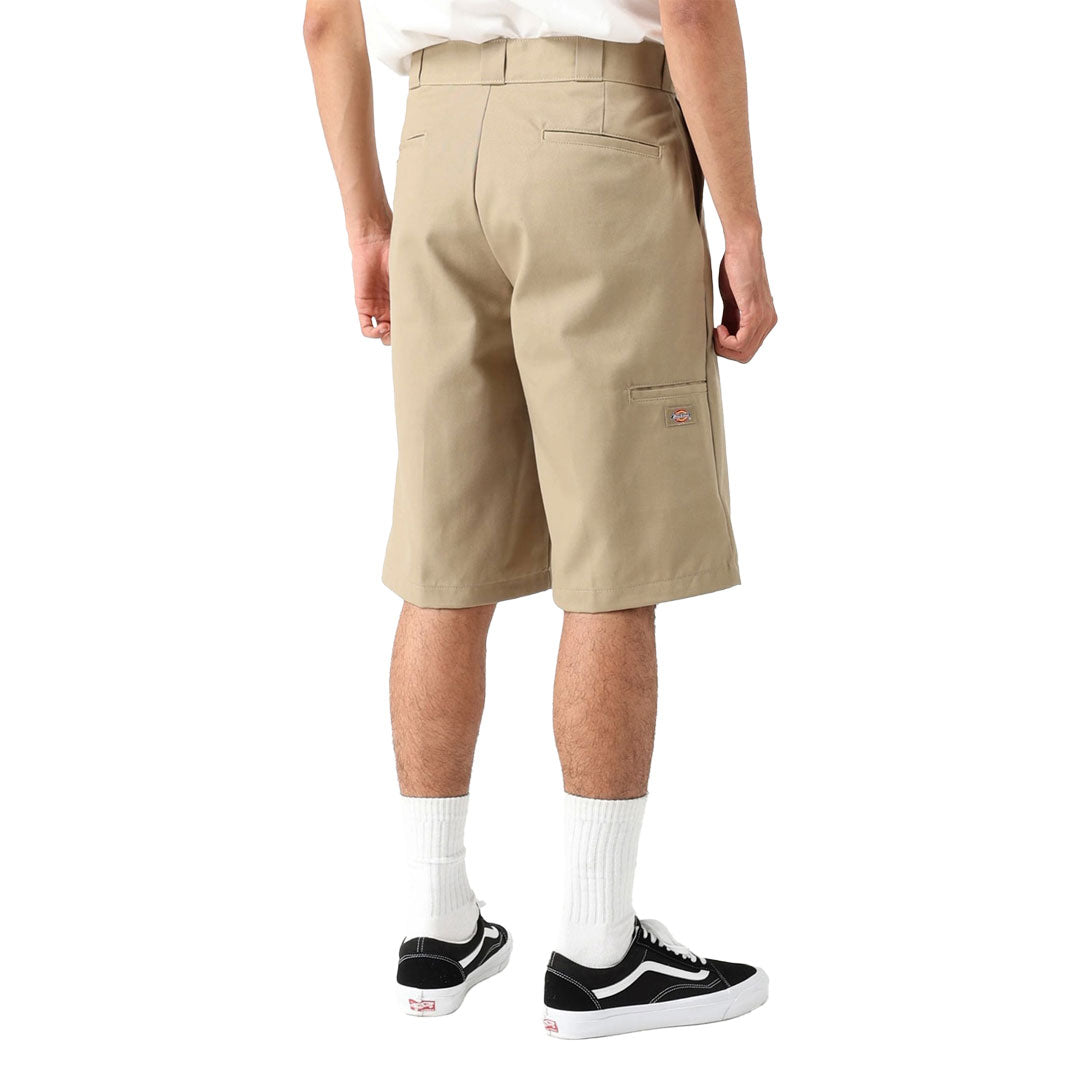 DICKIES(ディッキーズ)| LOOSE FIT FLAT FRONT WORK SHORTS 13" / KHAKI | スノーボード・スケートボードのTACTICS JAPAN