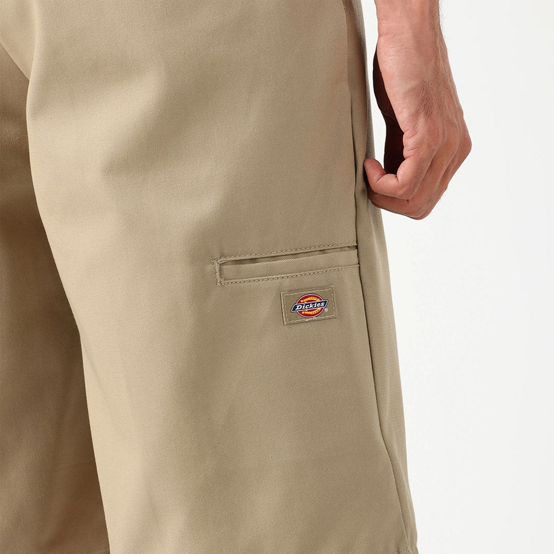 DICKIES(ディッキーズ)| LOOSE FIT FLAT FRONT WORK SHORTS 13" / KHAKI | スノーボード・スケートボードのTACTICS JAPAN