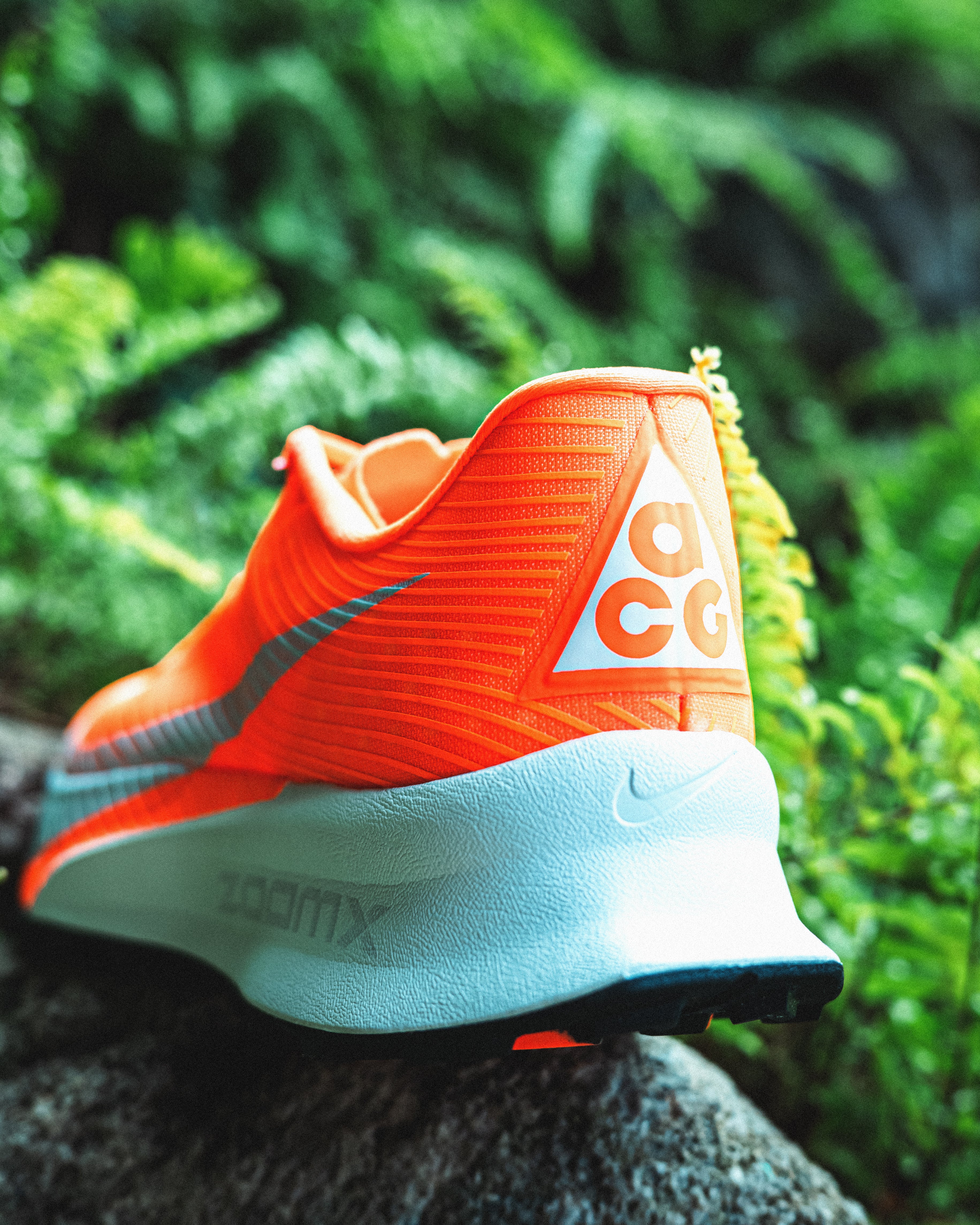 NIKE ACG ULTRAFLY TRAIL / HYPER CRIMSON