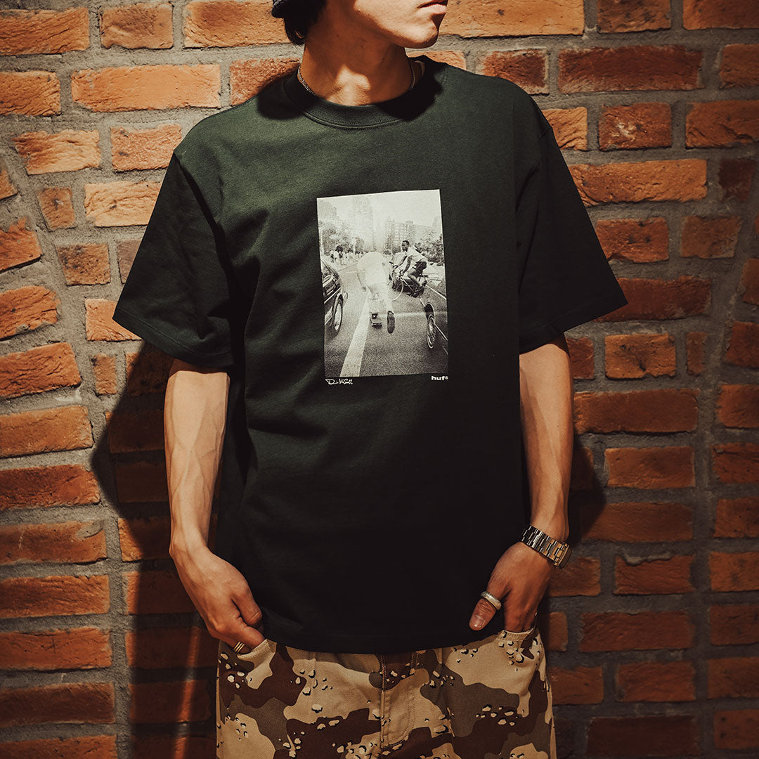HUF WORLDWIDE(ハフ ワールドワイド)| FIGHT THE TRAFFIC S/S TEE / FOREST GREEN | スノーボード・スケートボードのTACTICS JAPAN
