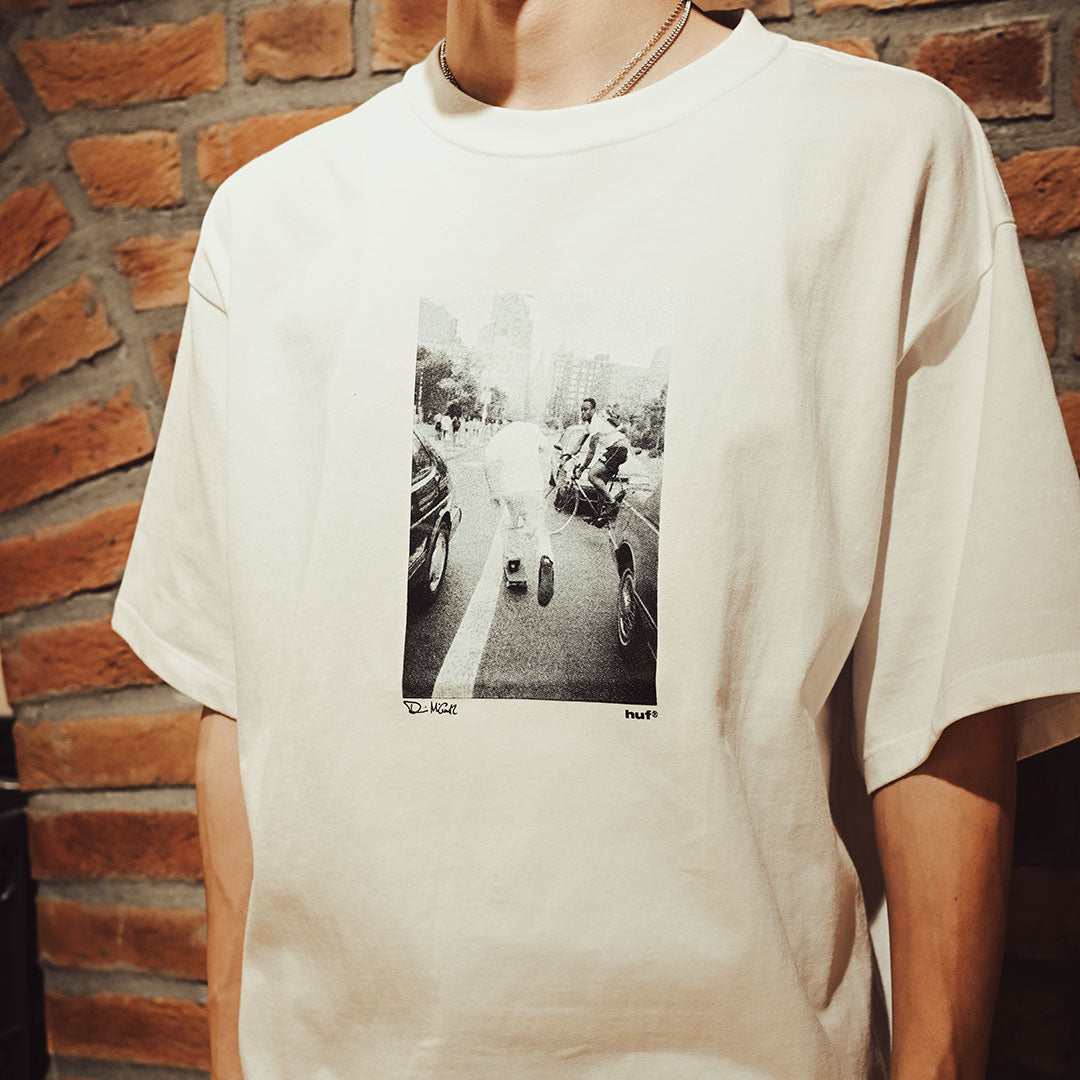 HUF WORLDWIDE(ハフ ワールドワイド)| FIGHT THE TRAFFIC S/S TEE / WHITE | スノーボード・スケートボードのTACTICS JAPAN
