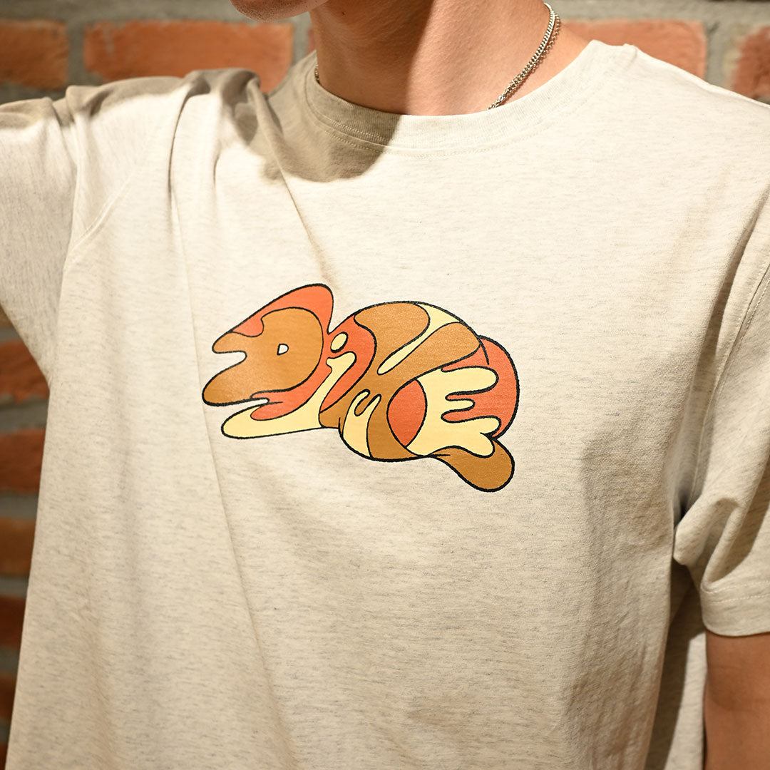 DIME MTL(ダイム モントリオール)| MURAL T-SHIRT / ASH | スノーボード・スケートボードのTACTICS JAPAN