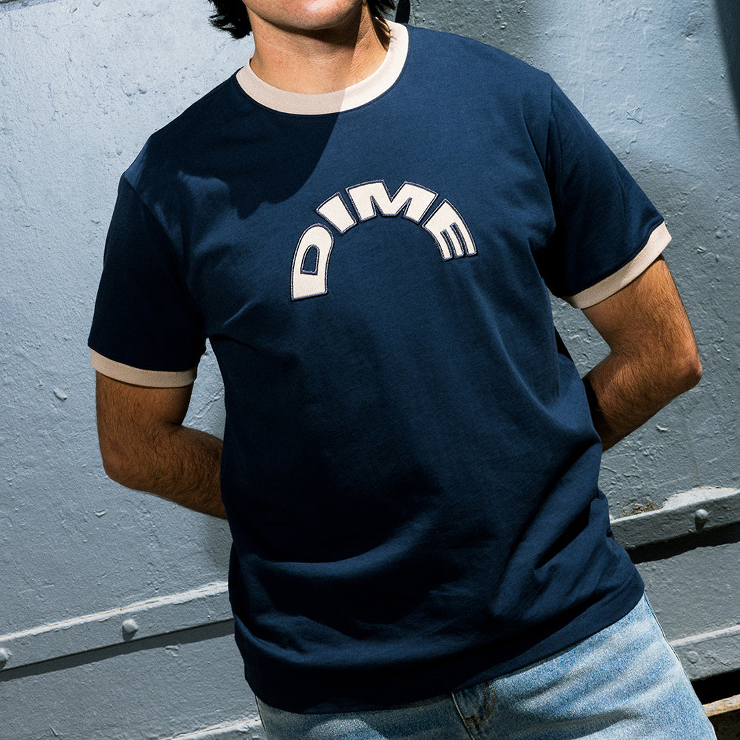 DIME MTL(ダイム モントリオール)| ARCH RINGER T-SHIRT / NAVY | スノーボード・スケートボードのTACTICS JAPAN