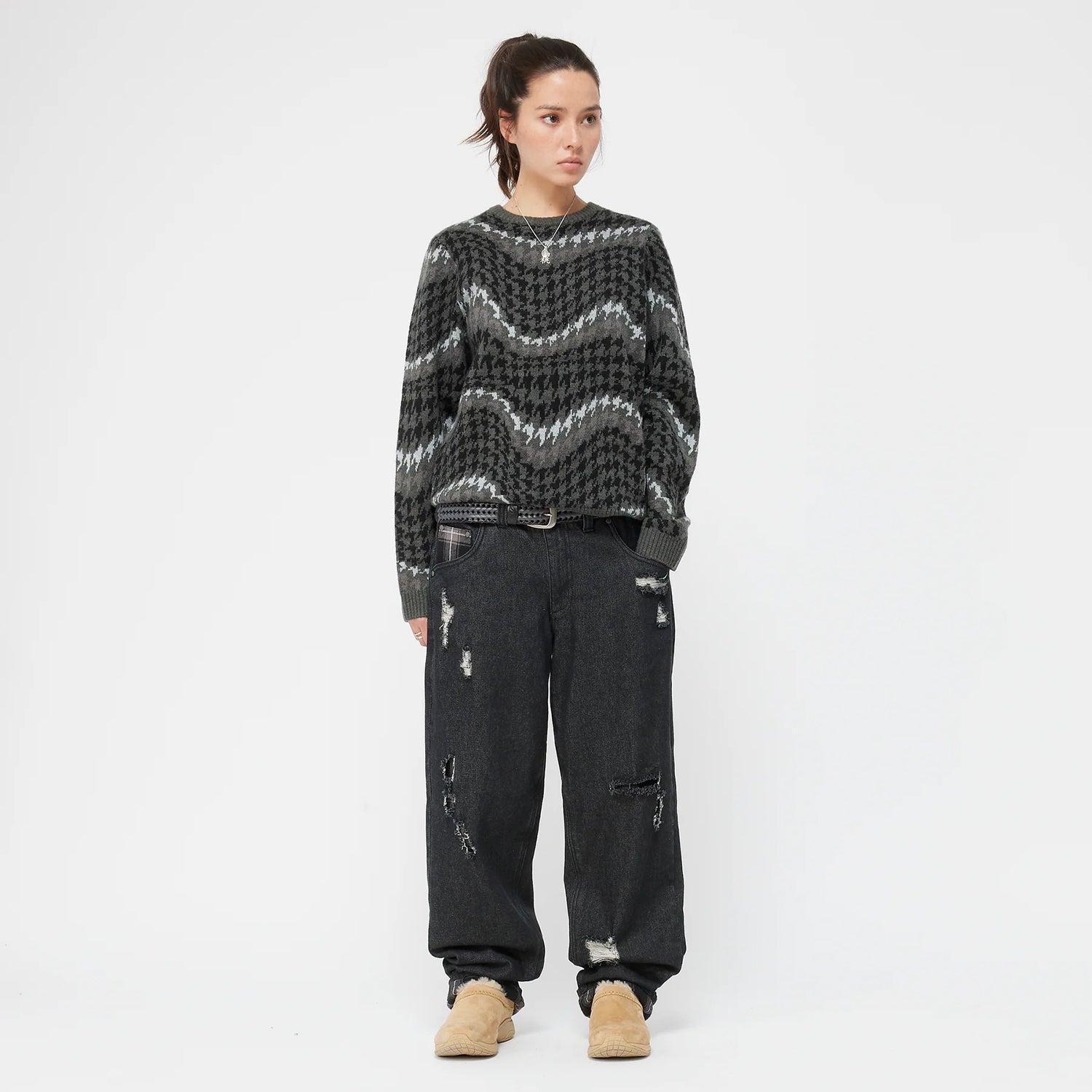 HOUNDSTOOTH KNIT / COAL