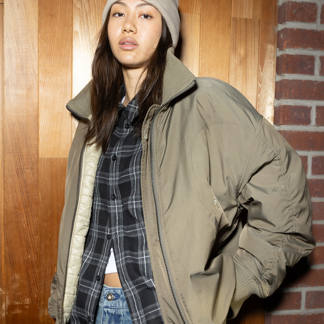 DIME MTL(ダイム モントリオール)| INSULATED BOMBER / KHAKI | スノーボード・スケートボードのTACTICS JAPAN