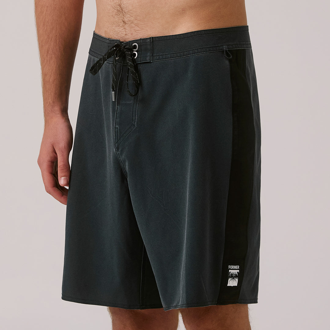 FORMER(フォーマー)| SYSTEM 19 TRUNK | スノーボード・スケートボードのTACTICS JAPAN