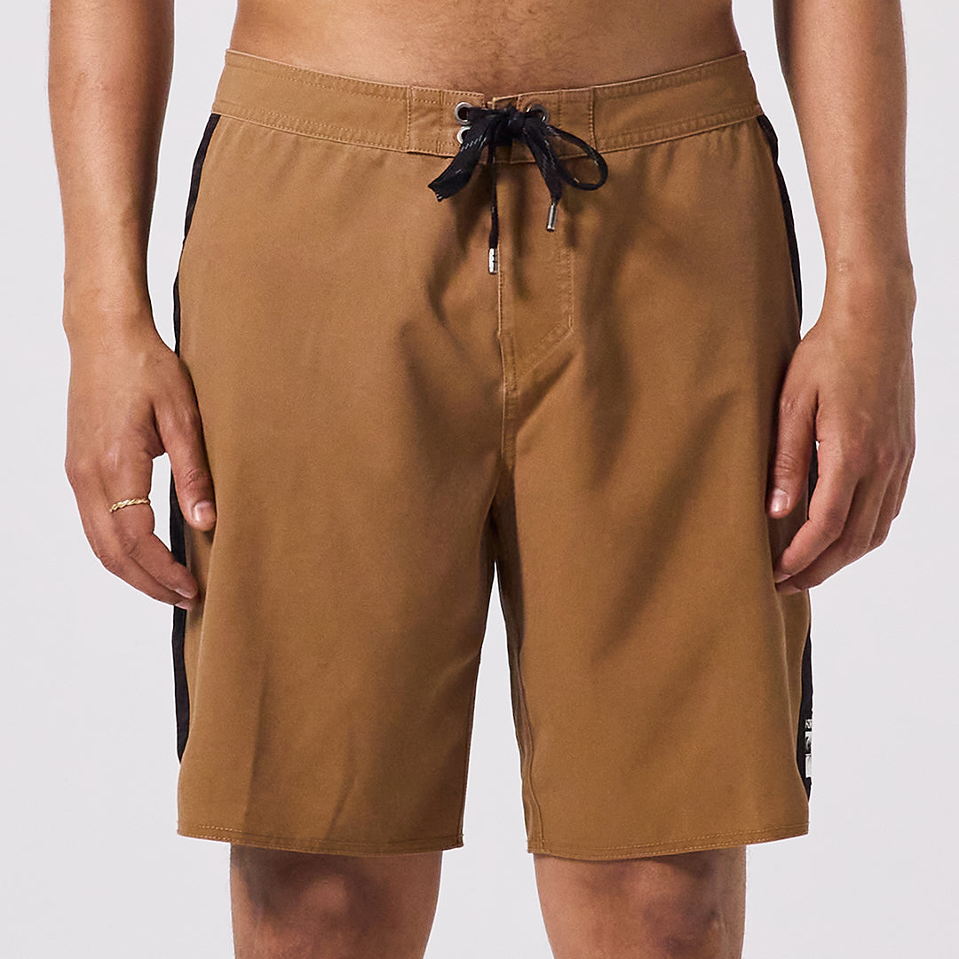 FORMER(フォーマー)| SYSTEM 19 TRUNK | スノーボード・スケートボードのTACTICS JAPAN