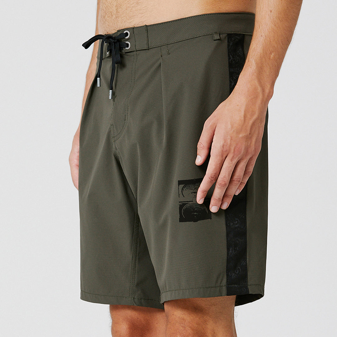 FORMER(フォーマー)| ANDERSON 18.5 TRUNK | スノーボード・スケートボードのTACTICS JAPAN