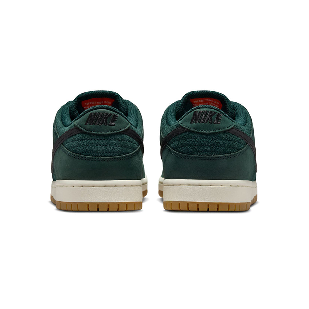 NIKE SB(ナイキ スケートボーディング)| NIKE SB DUNK LOW PRO ISO “DEEP FIR” | スノーボード・スケートボードのTACTICS JAPAN