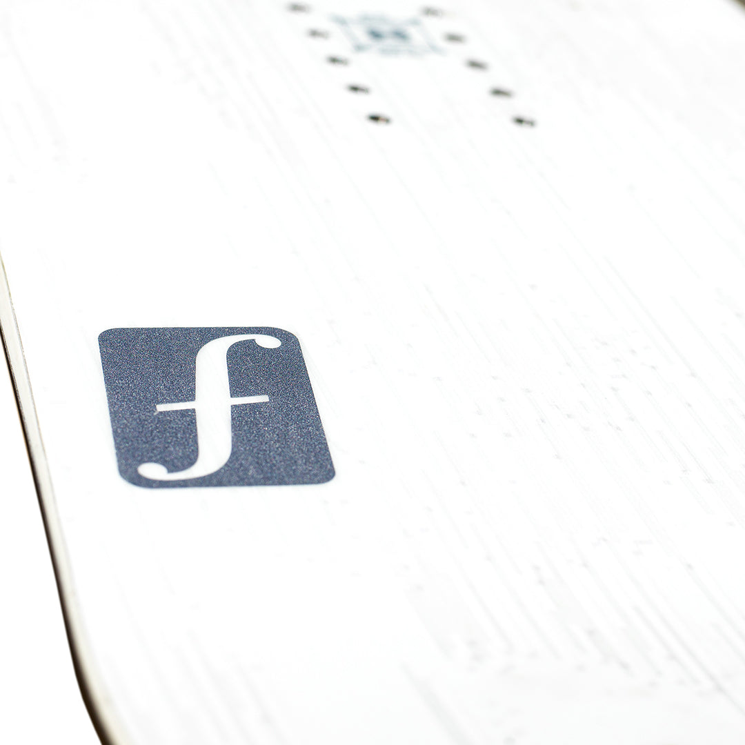 FORUM SNOWBOARDS(フォーラム スノーボード)| FORUM ROOST ALL-MOUNTAIN 154 SNOWBOARD 2026 | スノーボード・スケートボードのTACTICS JAPAN