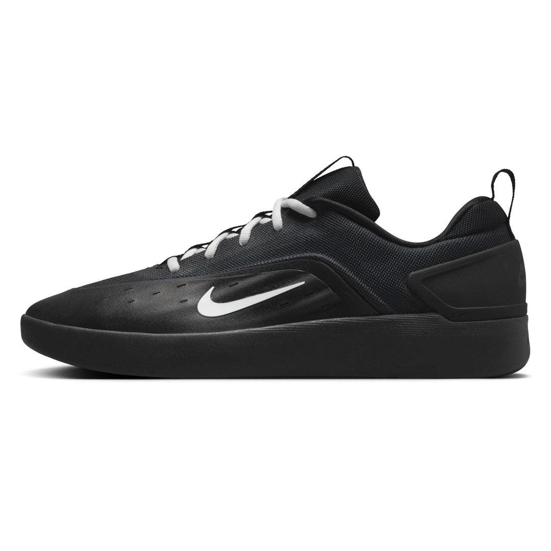 NIKE SB(ナイキ スケートボーディング)| NIKE SB ZOOM NYJAH 4 / BLACK/WHITE | スノーボード・スケートボードのTACTICS JAPAN