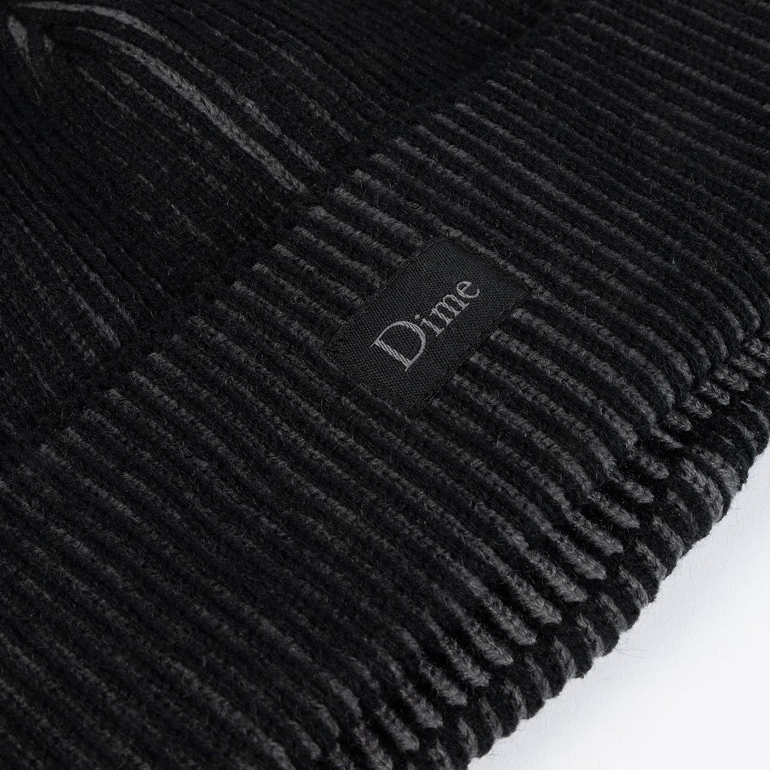 DIME MTL(ダイム モントリオール)| CLASSIC RIB BEANIE / BLACK / CHARCOAL | スノーボード・スケートボードのTACTICS JAPAN