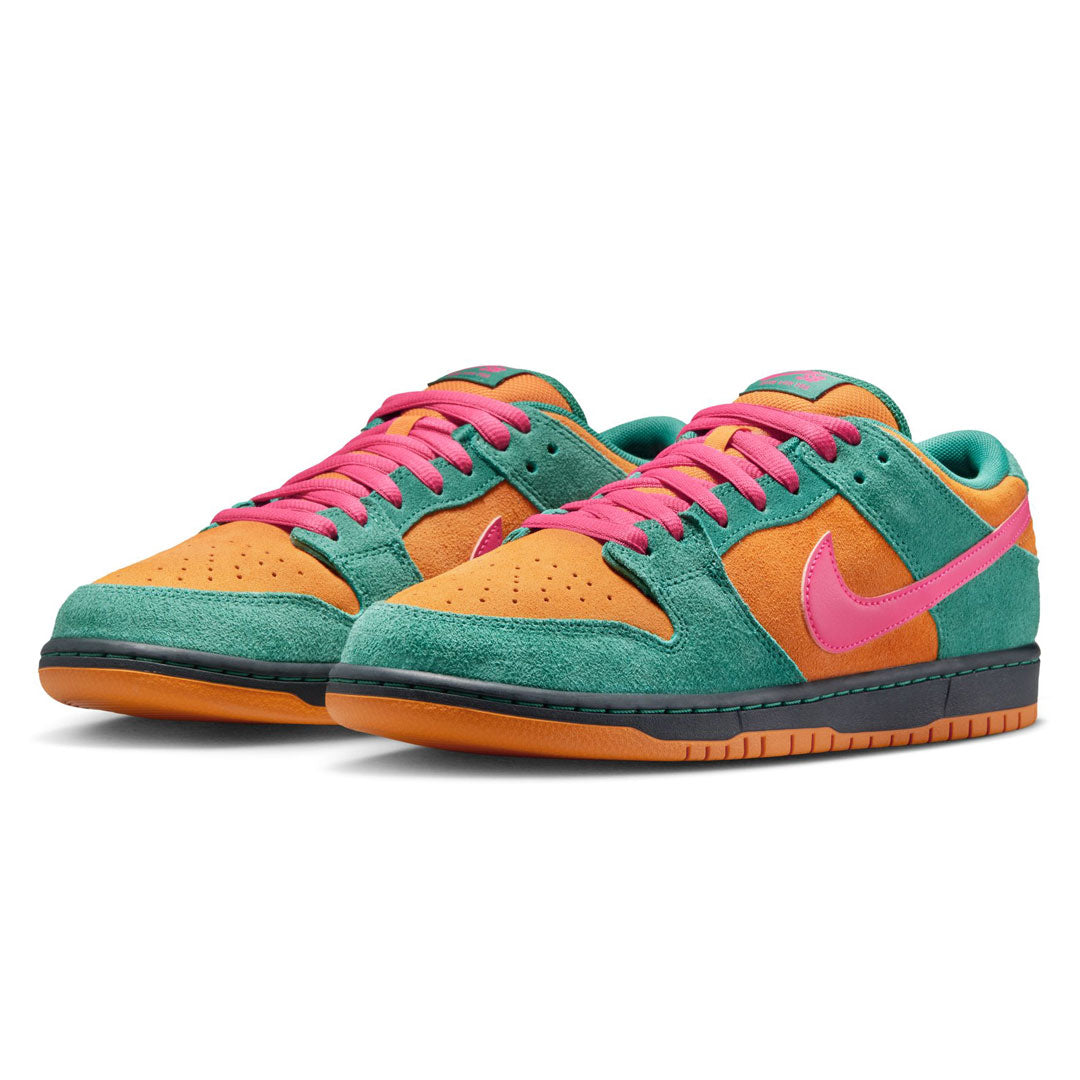 NIKE SB(ナイキ スケートボーディング)| NIKE SB DUNK LOW PRO "GREEN NOISE / WATERMELON" | スノーボード・スケートボードのTACTICS JAPAN