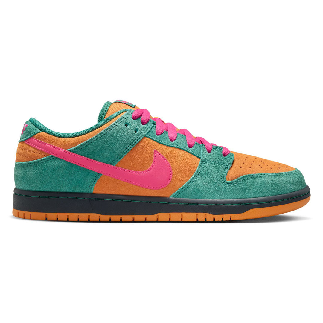 NIKE SB(ナイキ スケートボーディング)| NIKE SB DUNK LOW PRO "GREEN NOISE / WATERMELON" | スノーボード・スケートボードのTACTICS JAPAN