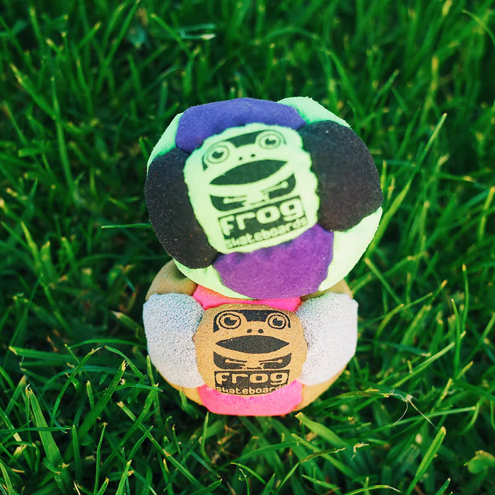 FROG SKATEBOARDINGS(フロッグ スケートボーディング)| クロージング | HACKY SACK / PURPLE/GREEN | スノーボード・スケートボードのTACTICS JAPAN