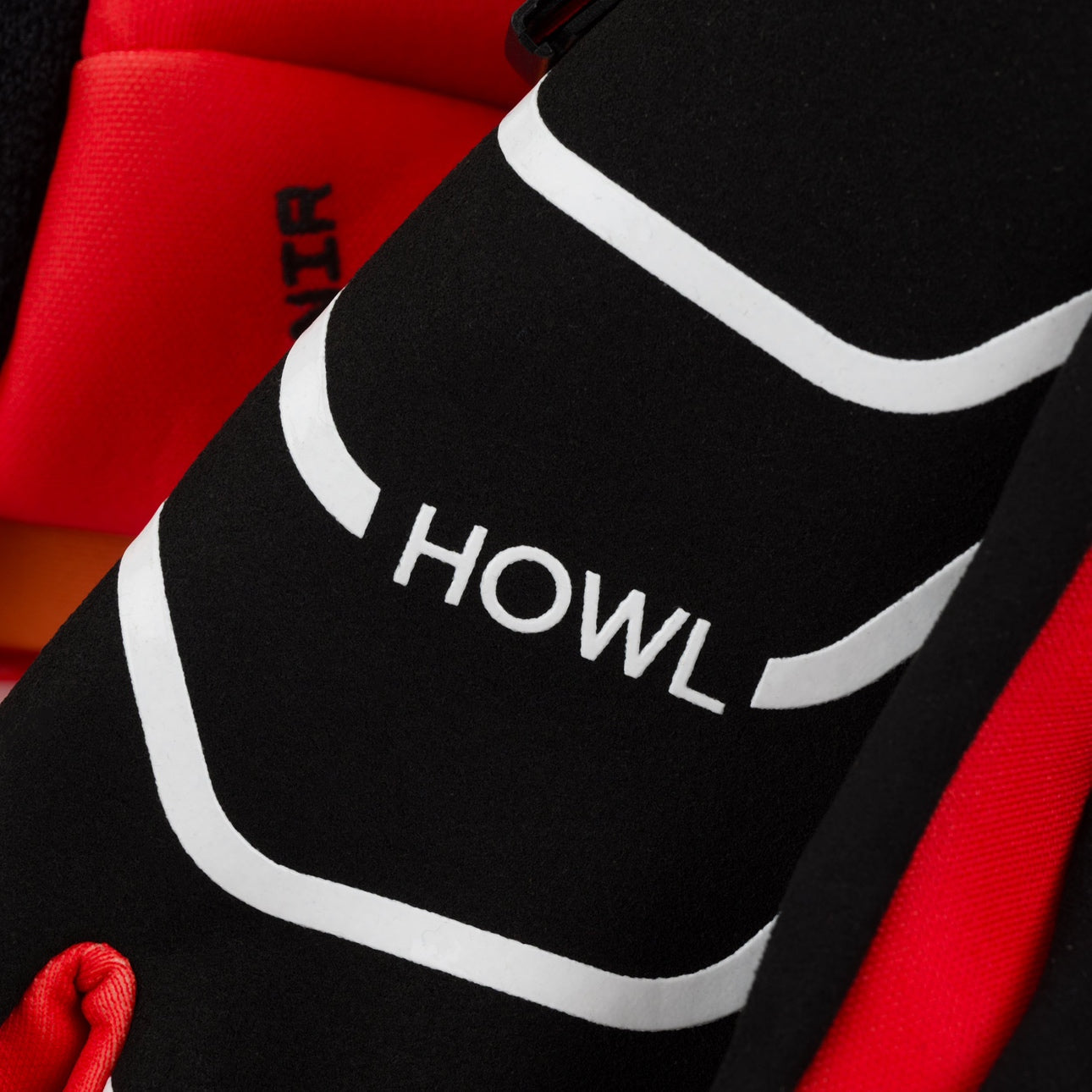 HOWL SUPPLY(ハウル サプライ)| SOUVENIR X HOWL GLOVE 2026 / FIRE RED | スノーボード・スケートボードのTACTICS JAPAN