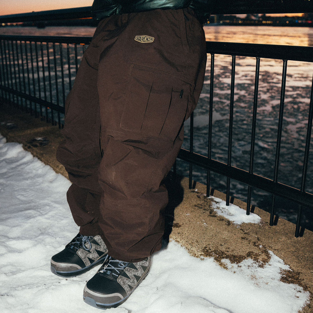 SOUVENIR SNOWBOARDING (スーベニア スノーボーディング)| S2000 INSULATED CARGO PANT 2026 / CHOCOLATE | スノーボード・スケートボードのTACTICS JAPAN