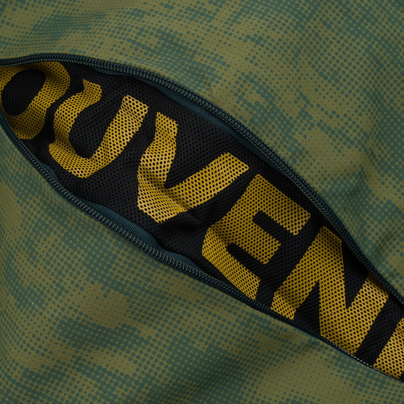 SOUVENIR SNOWBOARDING (スーベニア スノーボーディング)| PARACHUTE PANT 2026 / ARMY BLOTCH PRINT | スノーボード・スケートボードのTACTICS JAPAN