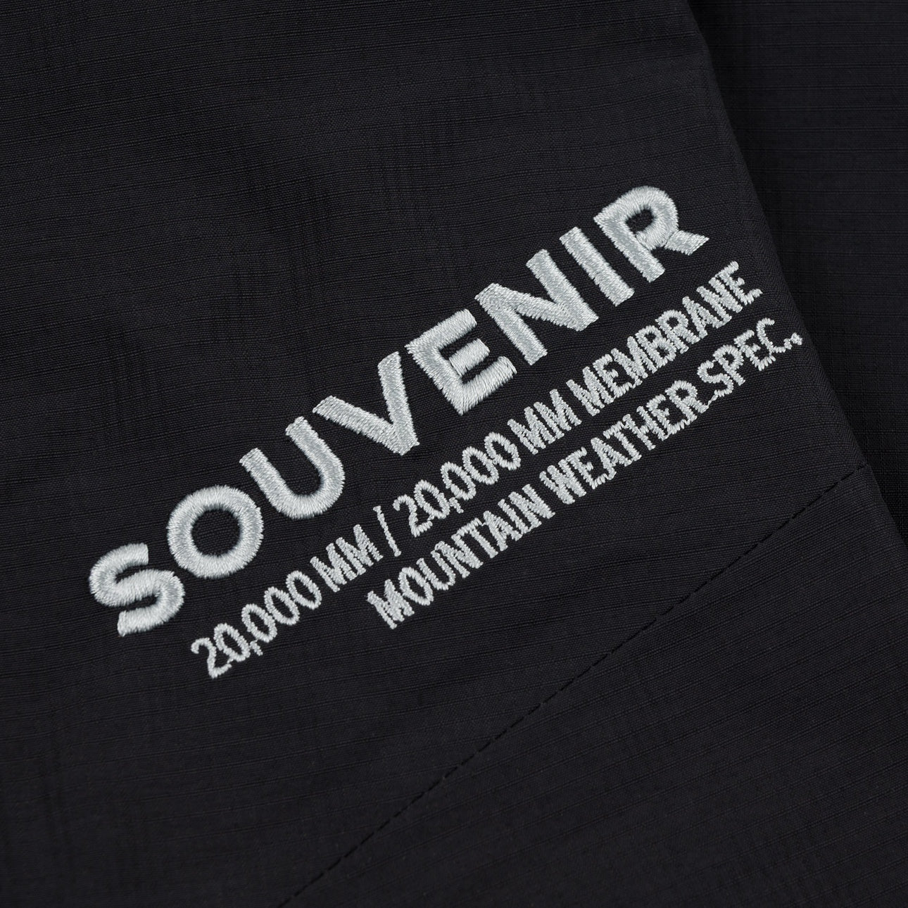 SOUVENIR SNOWBOARDING (スーベニア スノーボーディング)| 3 PLY RIPSTOP JACKET 2026 / BLACK | スノーボード・スケートボードのTACTICS JAPAN