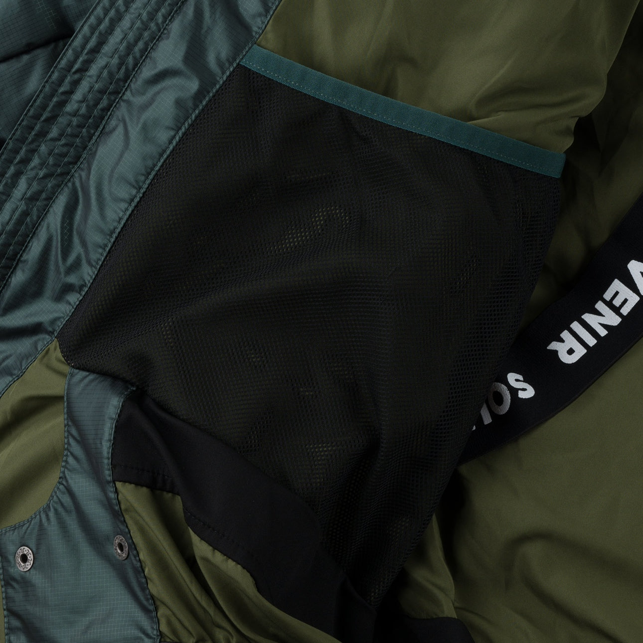 SOUVENIR SNOWBOARDING (スーベニア スノーボーディング)| MOUNTAIN PUFFY 2026 / DEEP FOREST | スノーボード・スケートボードのTACTICS JAPAN