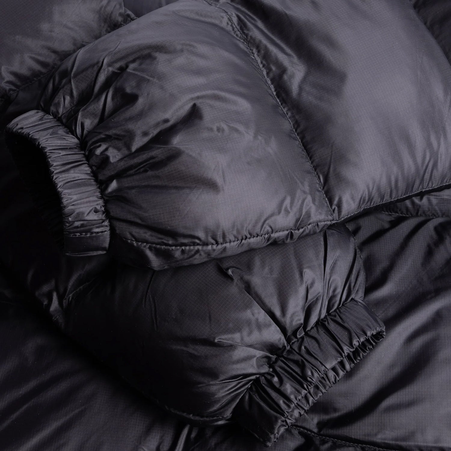 CLASSIC RIPSTOP PUFFER / BLACK