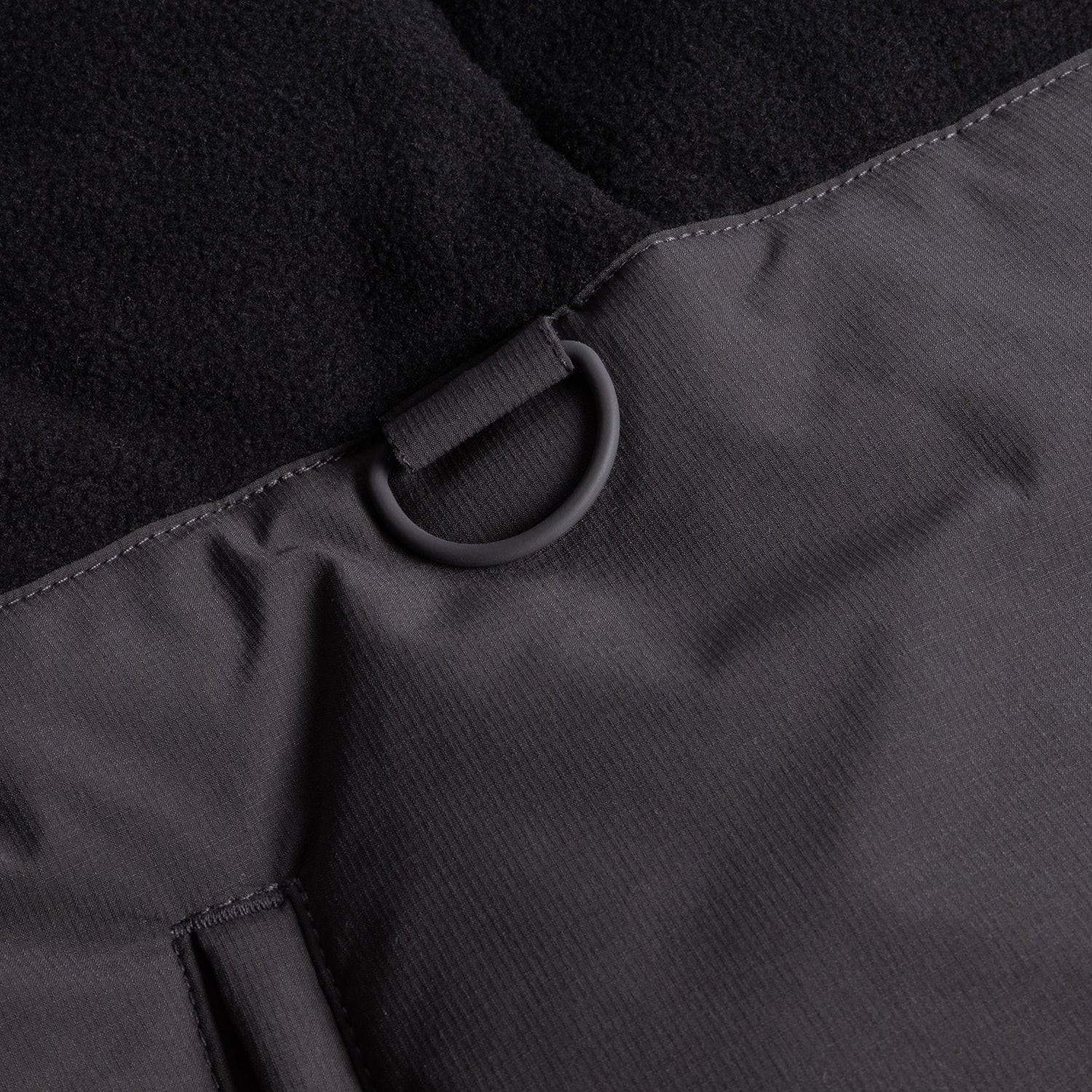 SLEEVELESS PUFFER / BLACK