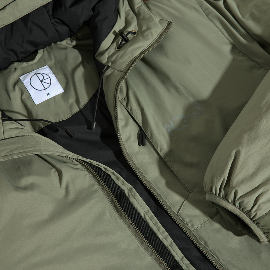 POLAR SKATE CO. (ポーラー スケート カンパニー)| KODA INSULATED JACKET / VETIVER | スノーボード・スケートボードのTACTICS JAPAN