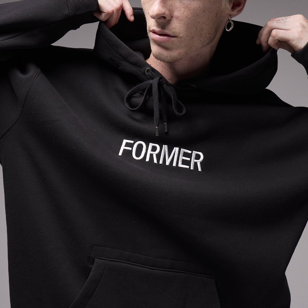 FORMER(フォーマー) | LEGACY EMB HOOD / BLACK | スノーボード・スケートボードのTACTICS JAPAN