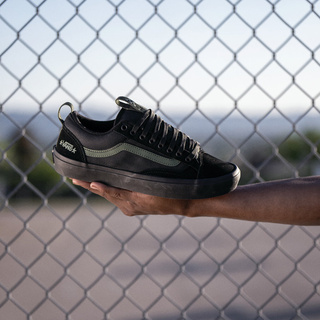 VANS(ヴァンズ)| SKATE OLD SKOOL 36+ SHOE BY ATIBA JEFFERSON | スノーボード・スケートボードのTACTICS JAPAN