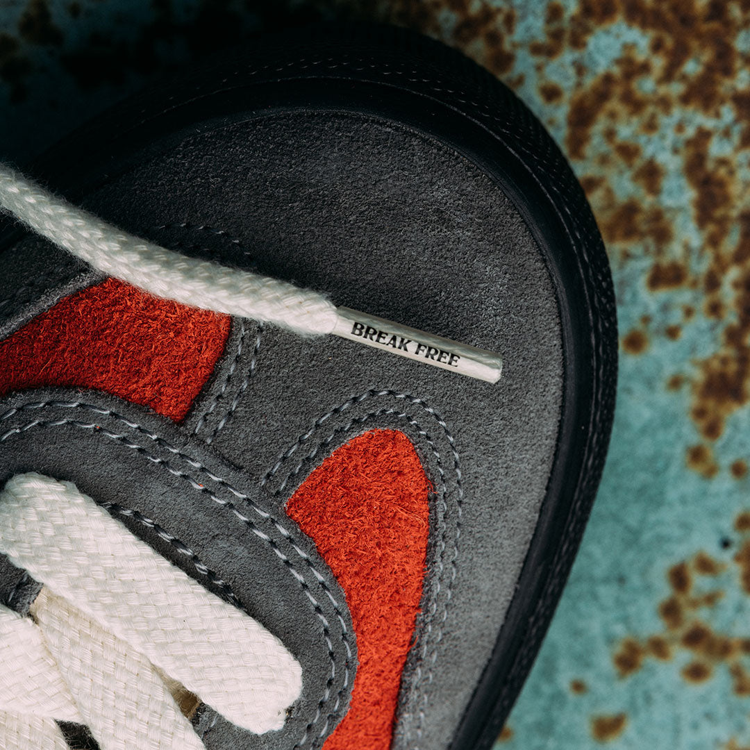 LAST RESORT AB(ラストリゾート エービー)| VM004 MILIC / RED CLAY/GREY/BLACK | スノーボード・スケートボードのTACTICS JAPAN