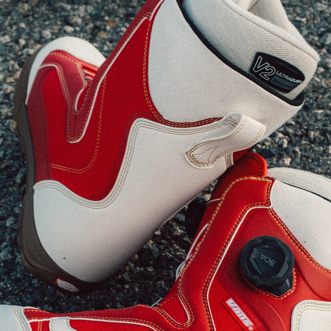 VANS SNOW(ヴァンズ スノー)| WOMEN'S ENCORE PRO X MIA BROOKES | スノーボード・スケートボードのTACTICS JAPAN