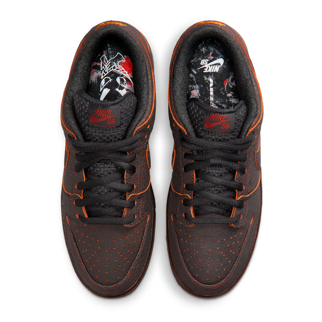 NIKE SB(ナイキ スケートボーディング)| NIKE SB DUNK LOW PRO PREMIUM “Krampus” / DARK SMOKE GREY/BLACK/CINNAMON/CAMPFIRE ORANGE | スノーボード・スケートボードのTACTICS JAPAN