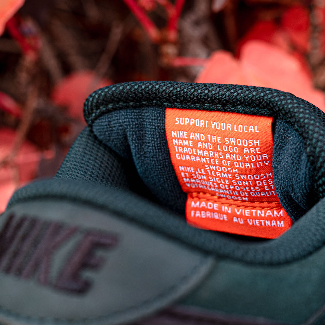 NIKE SB(ナイキ スケートボーディング)| NIKE SB DUNK LOW PRO ISO “DEEP FIR” | スノーボード・スケートボードのTACTICS JAPAN