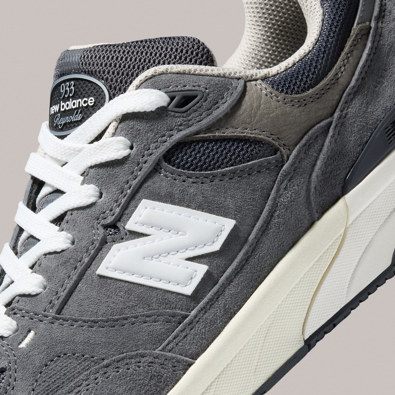 NEW BALANCE NUMERIC(ニューバランスヌメッリク)| NM933GDY | スノーボード・スケートボードのTACTICS JAPAN
