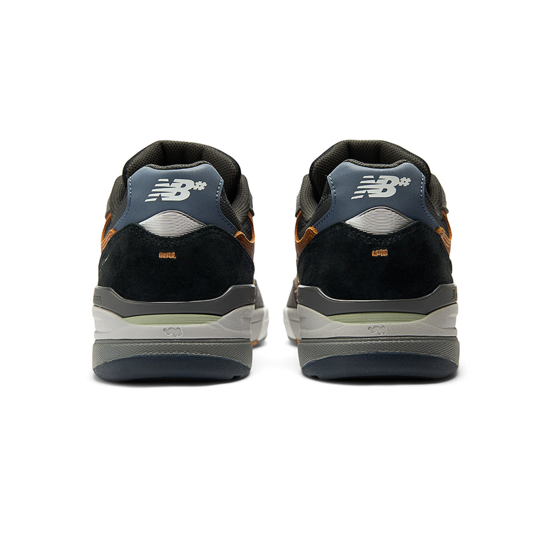 NEW BALANCE NUMERIC(ニューバランス ヌメリック)| NM933MLT ANDREW REYNOLDS | スノーボード・スケートボードのTACTICS JAPAN
