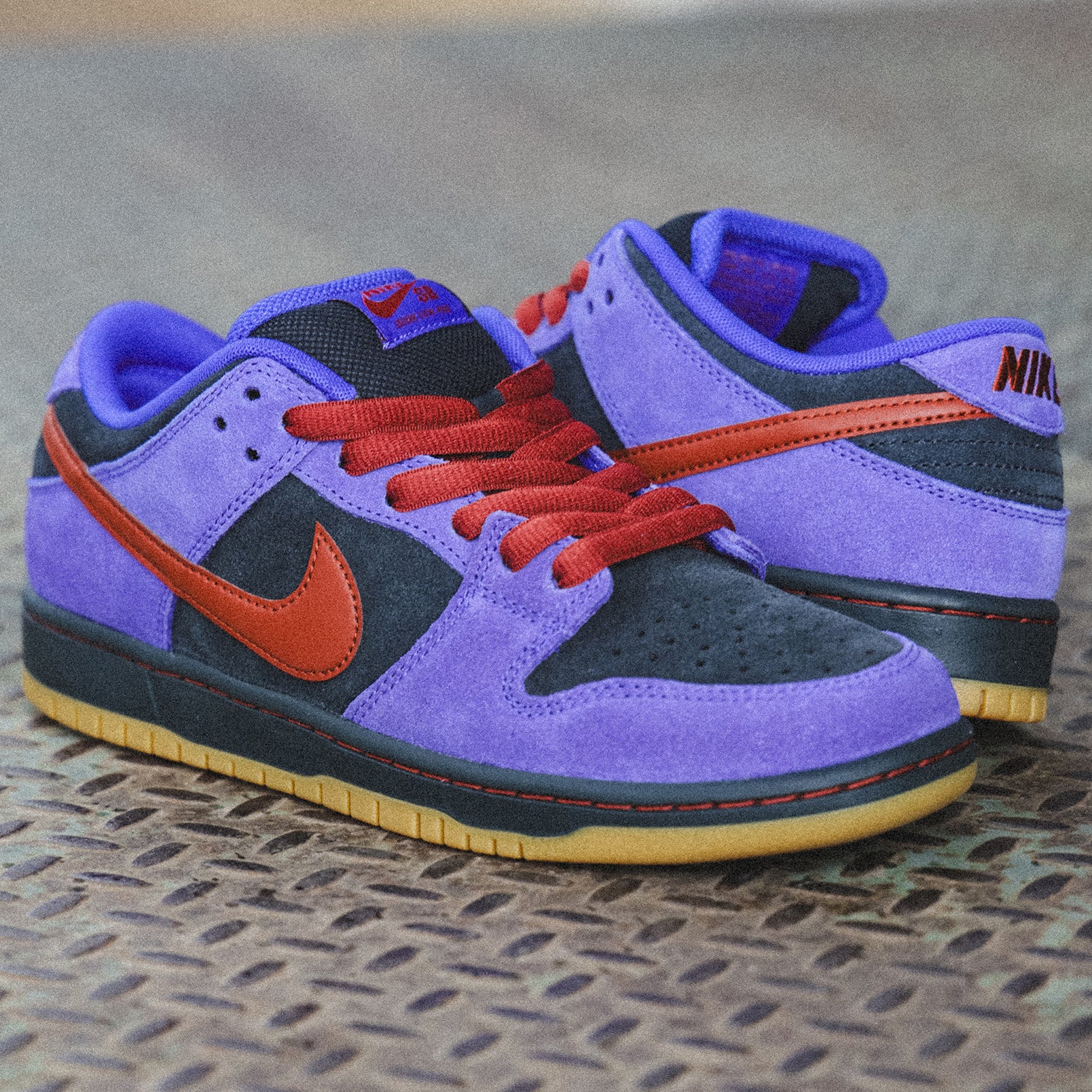 NIKE SB DUNK LOW PRO "PERSIAN VIOLET / CINNAMON-OFF NOIR"